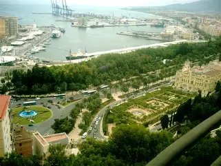 Málaga harbor and the grand promenade